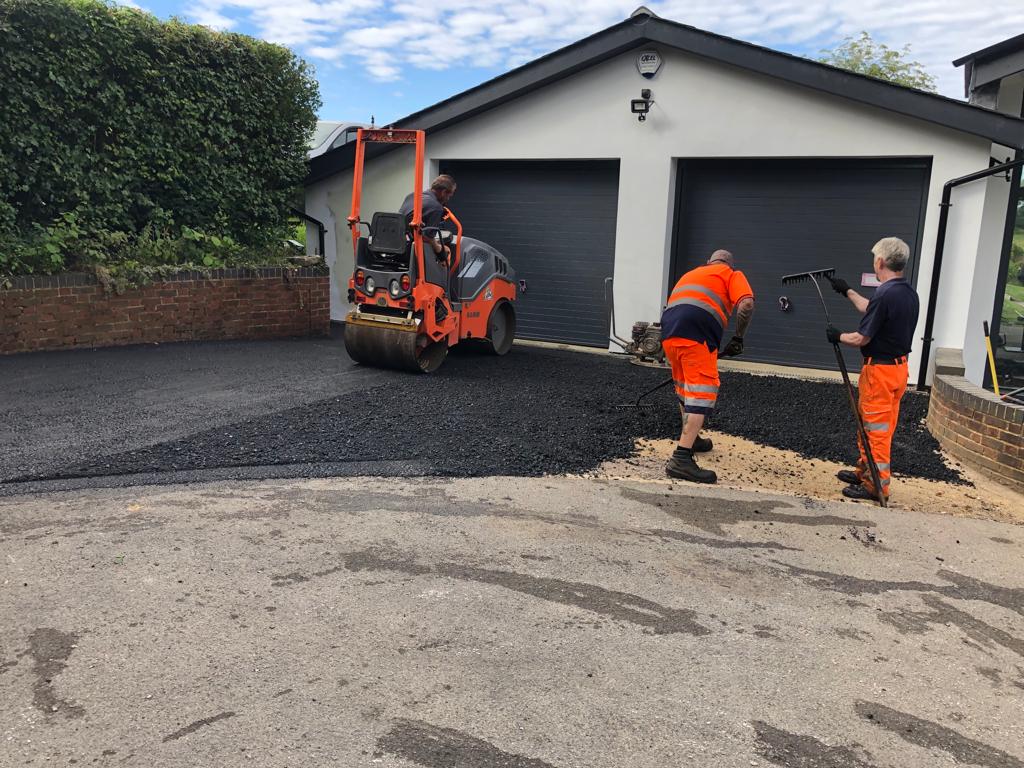 This is a photo of a bitumen driveway which is in the process of being installed by Stanthorpe Asphalt & Bitumen Surfacing